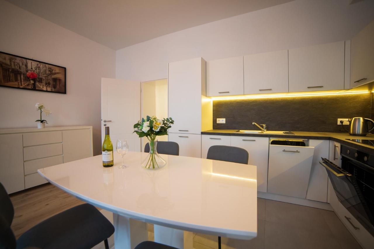Top Class Apartments In Carlsbad Karlovy Vary Esterno foto